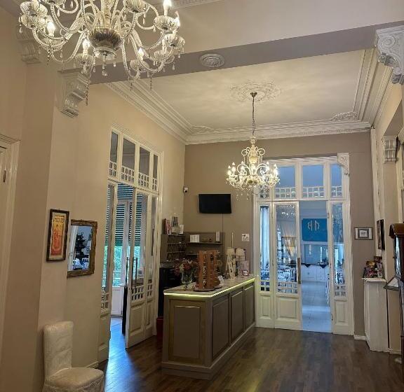 پانسیون Room In Guest Room Viareggio Old Style Sea View