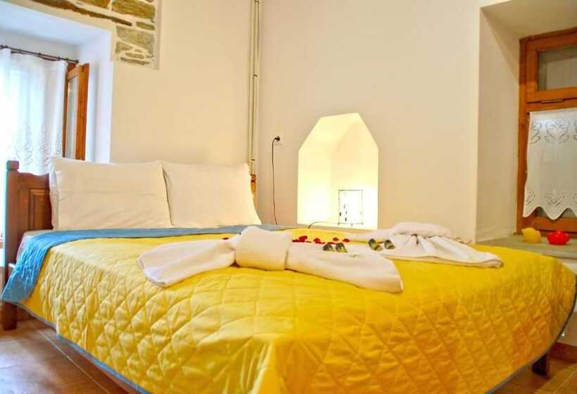 פנסיון Xirafis Apartments