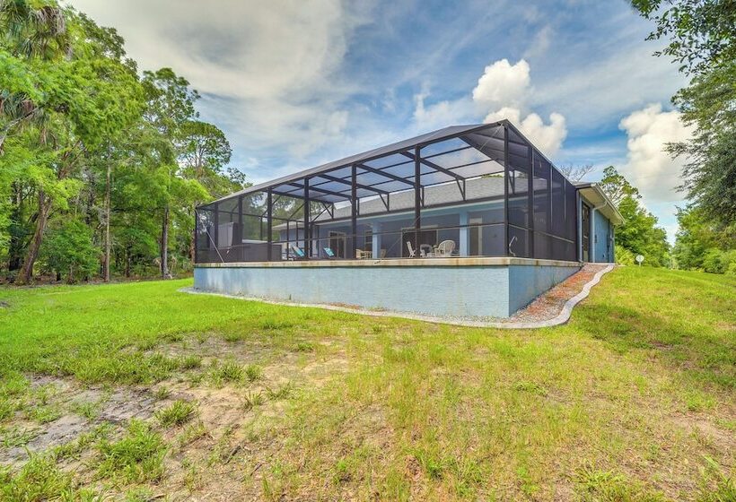 Crystal River Home W/ Lanai + Hot Tub