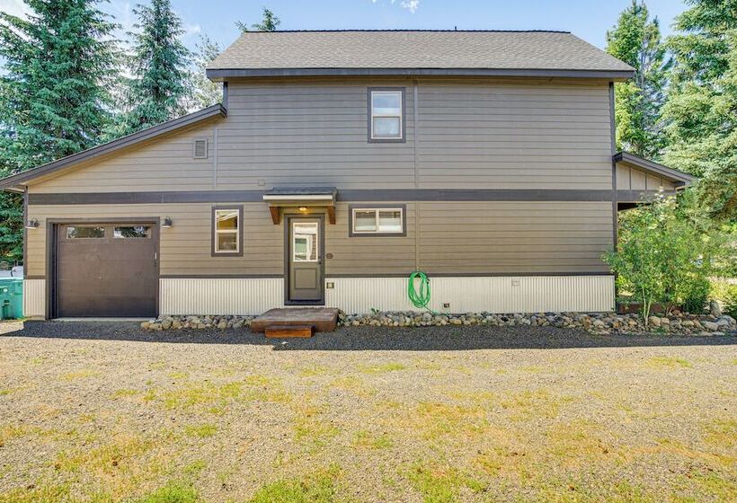 Charming Donnelly Home   1 Mi To Lake Cascade!