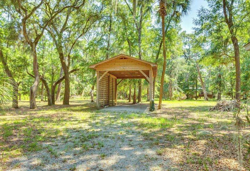 Near Edisto Beach State Park: Home W/ Lanais!