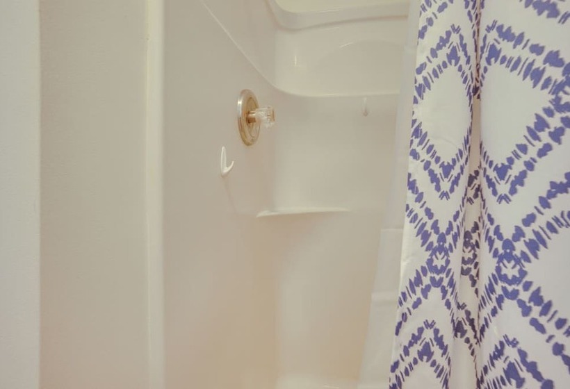 Near Edisto Beach State Park: Home W/ Lanais!