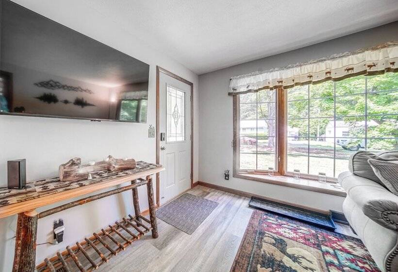 Pet Friendly Espyville Home W/ Yard & Fire Pit!