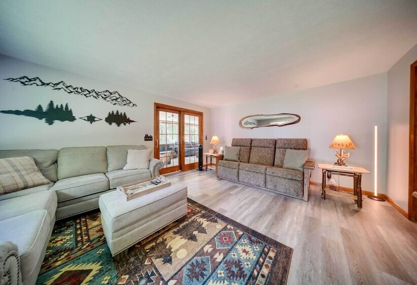 Pet Friendly Espyville Home W/ Yard & Fire Pit!