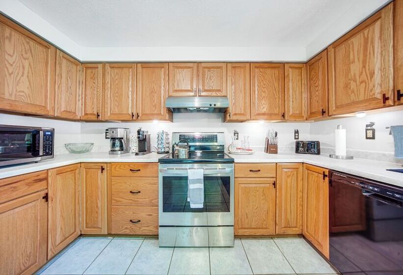 Pet Friendly Espyville Home W/ Yard & Fire Pit!