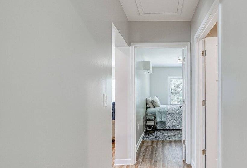 Fire Pit & Patio: Pet Friendly Cabin In Idlewild!