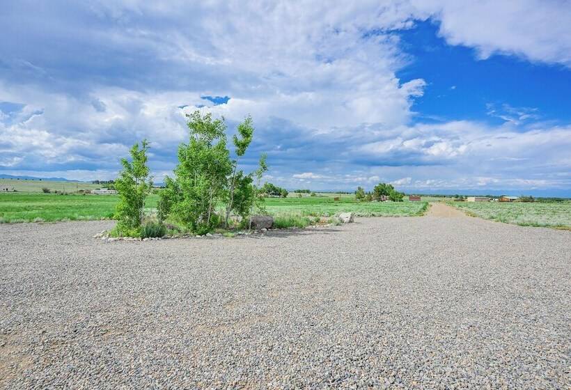 Pet Friendly Monte Vista Home W/ Game Room!