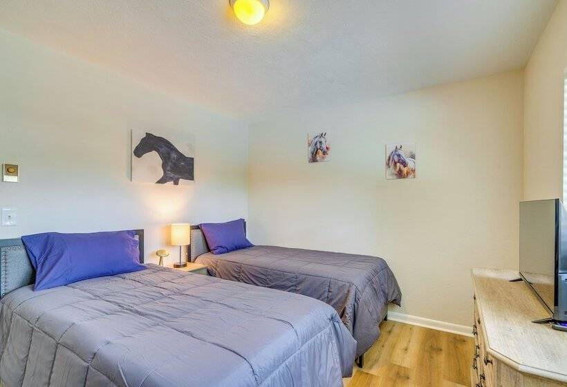 Pet Friendly Ocala Home W/ Pool & Fenced In Yard!