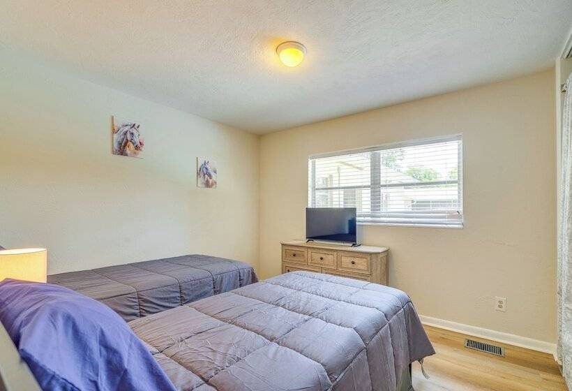 Pet Friendly Ocala Home W/ Pool & Fenced In Yard!