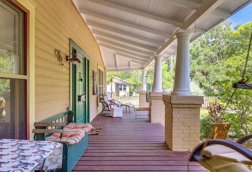 Pet Friendly Tampa Home In Walkable Neighborhood!