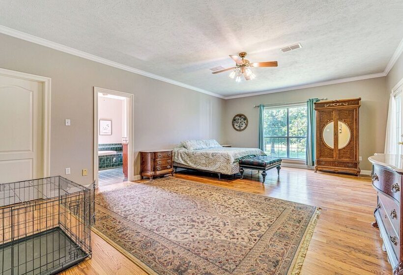 Pet Friendly Vilonia Home W/ Fenced Yard & Grill!