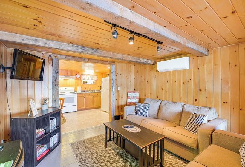 Picturesque Lakefront Cabin In Whiting, Maine!