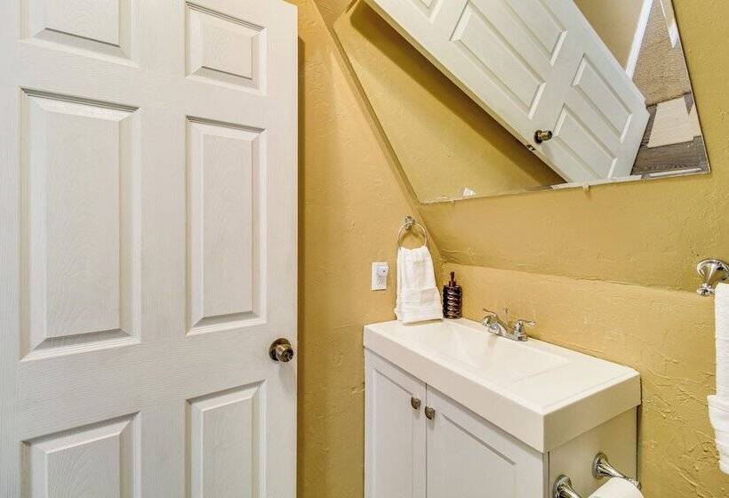 Pinetop Cabin W/ Private Fire Pit & Mountain Views