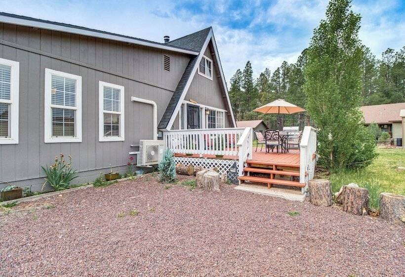 Pinetop Cabin W/ Private Fire Pit & Mountain Views