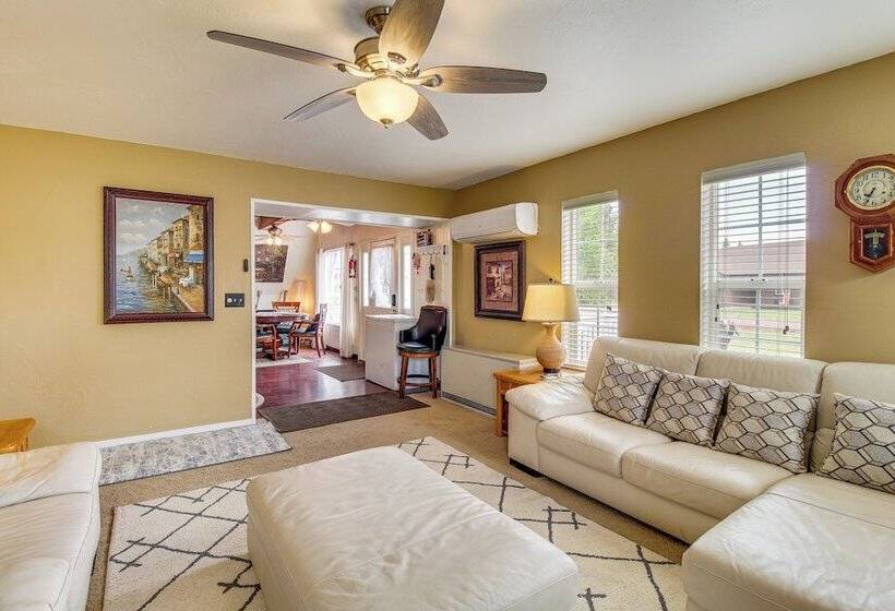 Pinetop Cabin W/ Private Fire Pit & Mountain Views