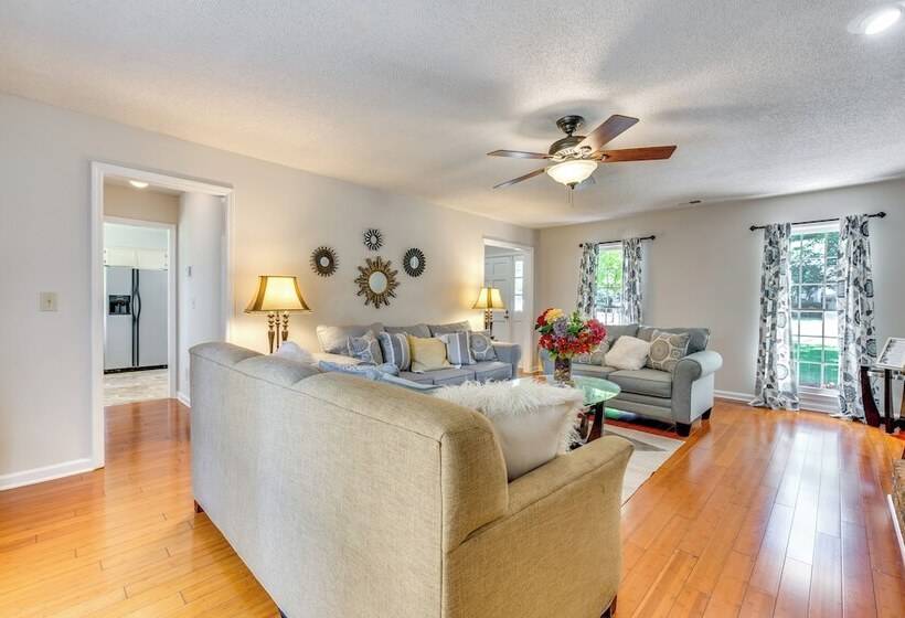 Powder Springs Home W/ Grill: 11 Mi To Six Flags!