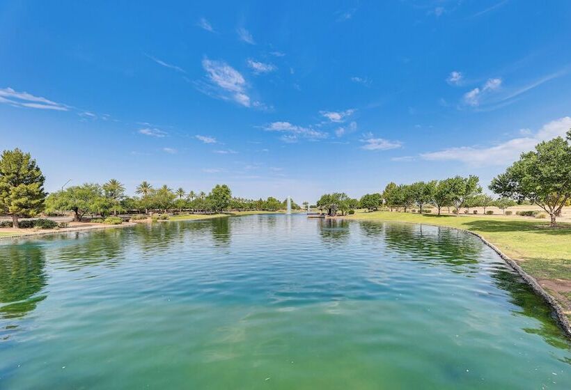 Quiet Casa Grande House Next To Villago Park!