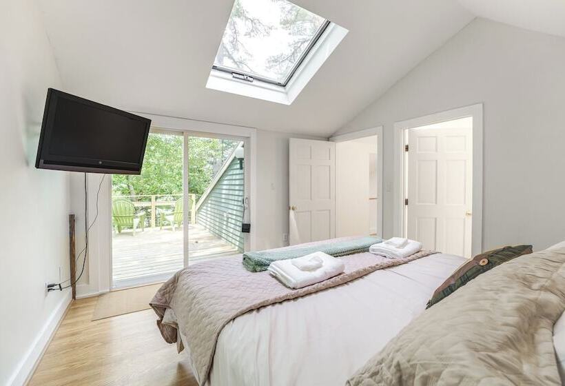 Quiet Freeport Home On Casco Bay W/ Fire Pit