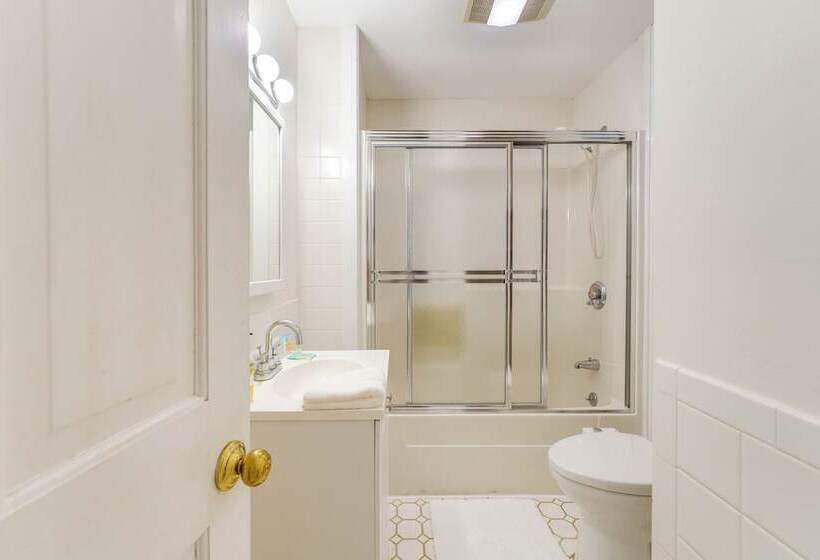 Quiet Freeport Home On Casco Bay W/ Fire Pit