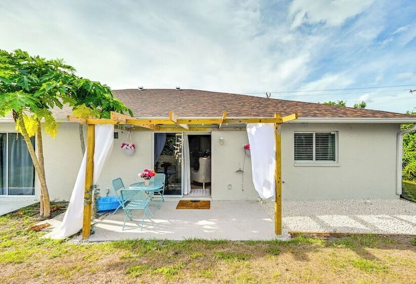 Lehigh Acres Getaway Near Parks & Golfing!