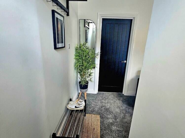 Резиденция Cozy House In Bridgwater Sleeps 6 Long Stays