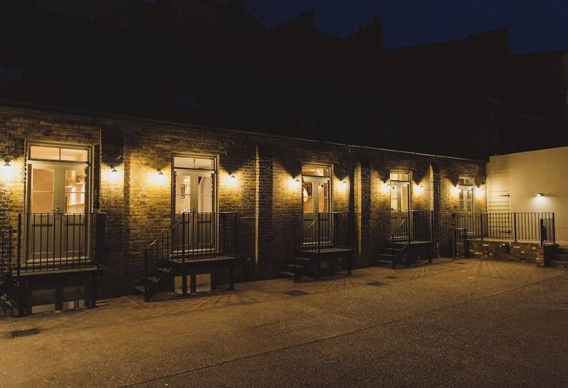 レジデンス Rockpool Cottage 5 Buckingham Mews Coastal Retreat