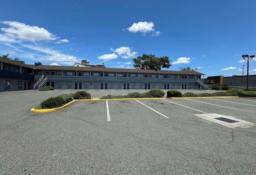 Ritz Motel