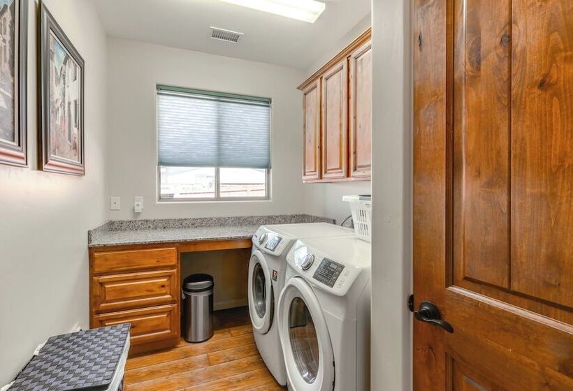 Sedona Home W/ Fire Pit, Near Slide Rock Park!