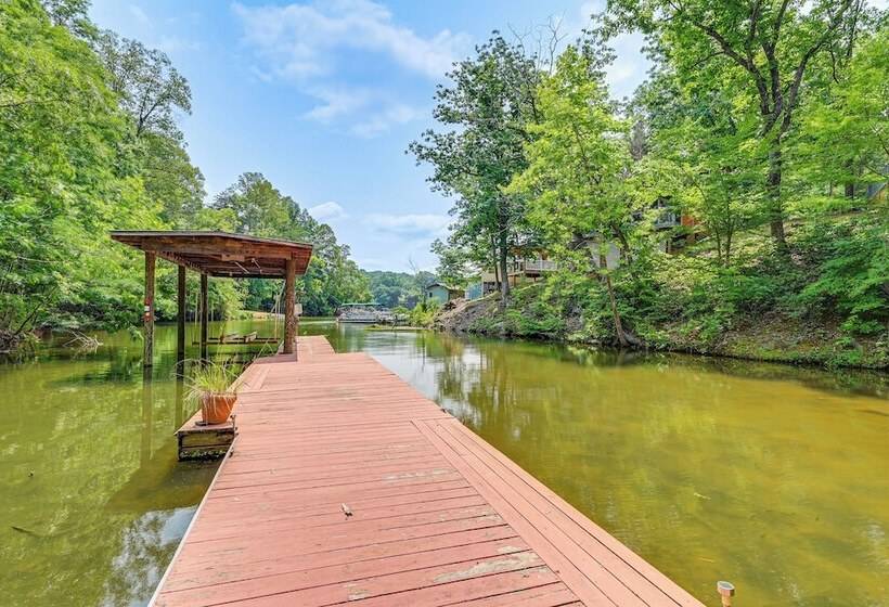 Smith Mountain Lake Cottage W/ Dock + Fire Pit!