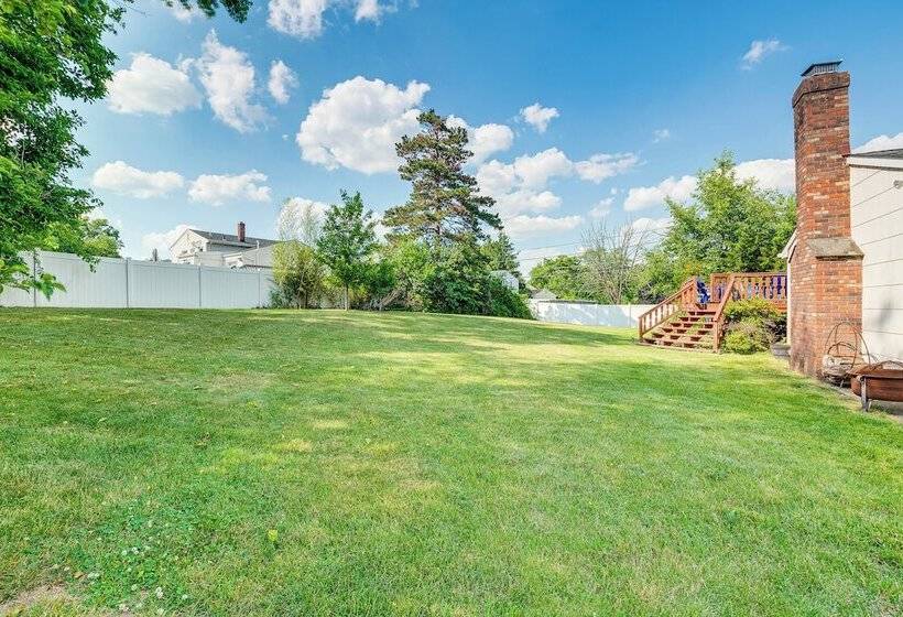 Somerset Home W/ Large Yard Near Parks & Trails