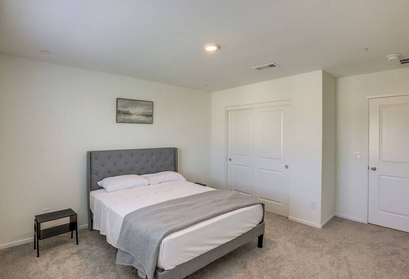 Coachella Home W/ Game Room & 1 Pm Check Out