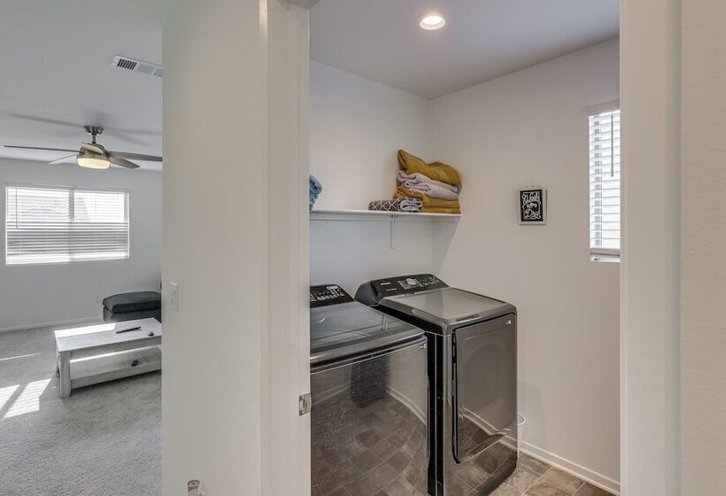 Coachella Home W/ Game Room & 1 Pm Check Out