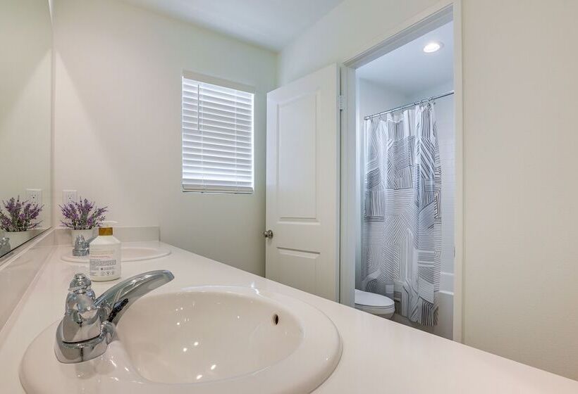 Coachella Home W/ Game Room & 1 Pm Check Out