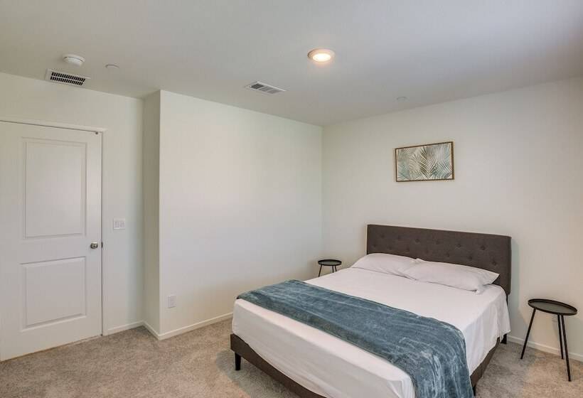 Coachella Home W/ Game Room & 1 Pm Check Out