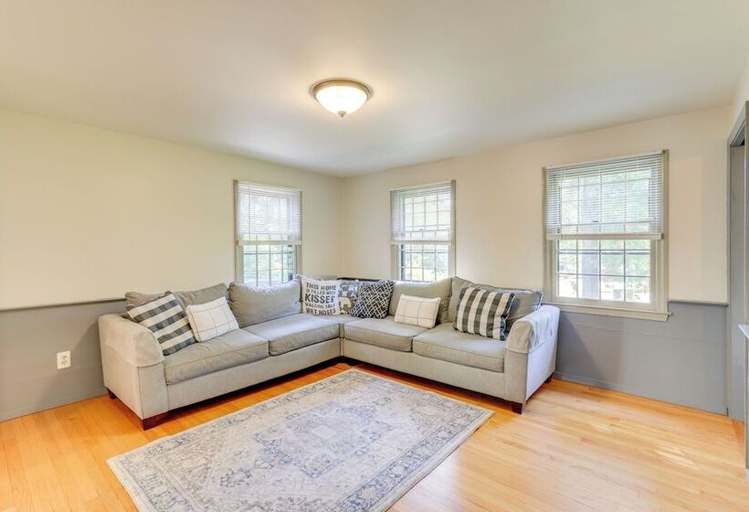 Spacious East Haddam Retreat W/ Private Pool!