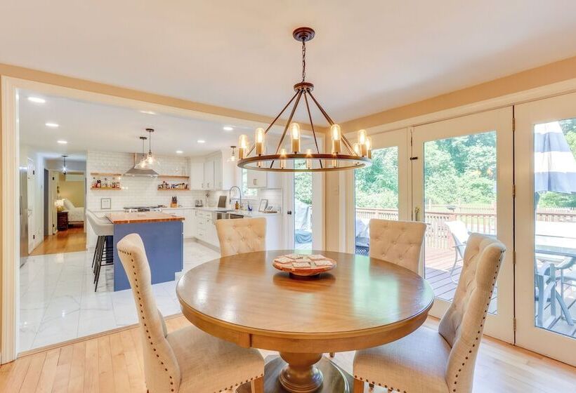 Spacious East Haddam Retreat W/ Private Pool!