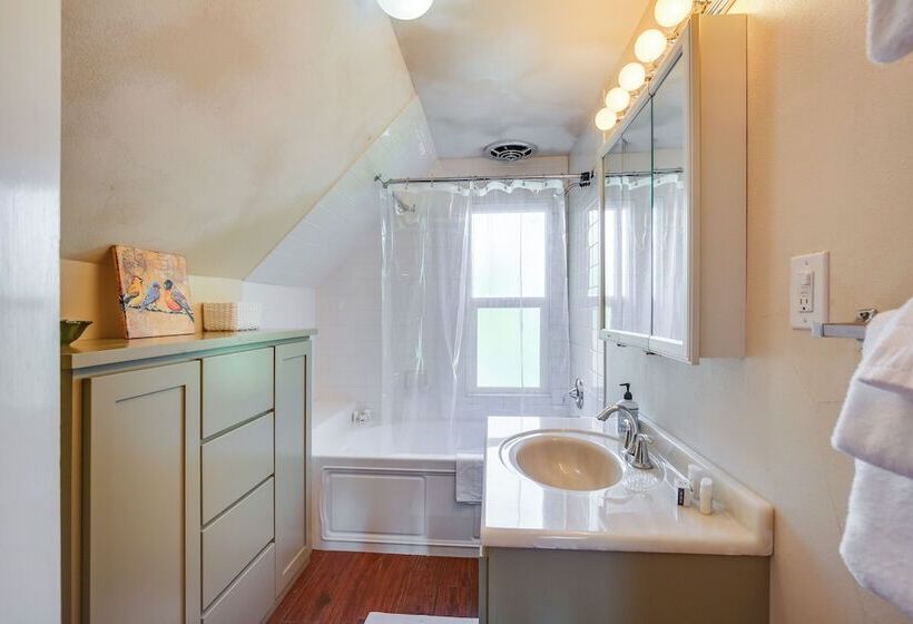 Spacious Eugene Home W/ Patio   Walk To Uo Campus!