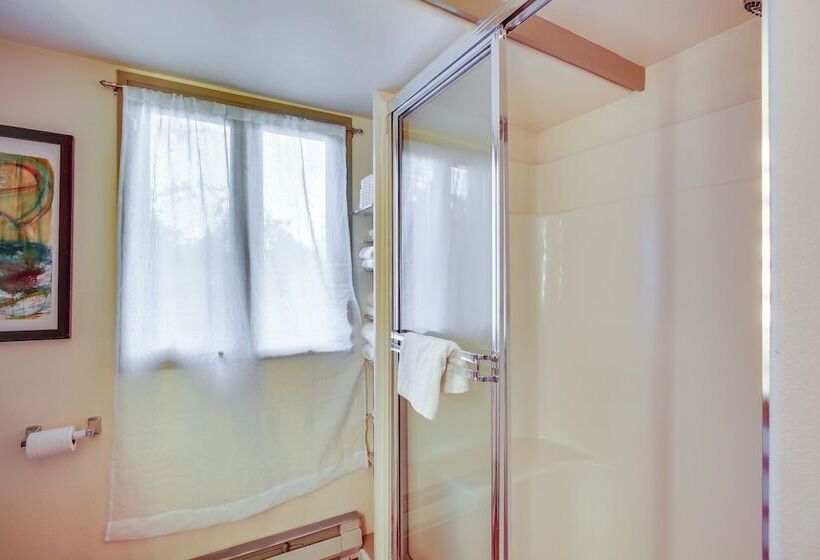 Spacious Eugene Home W/ Patio   Walk To Uo Campus!