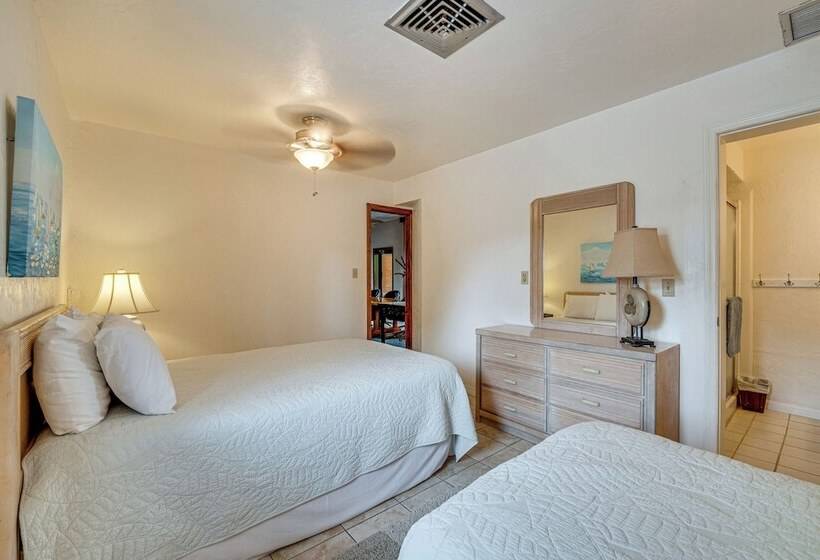 Lanai, Hot Tub & Pool: Haines City Retreat!