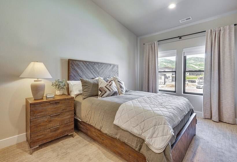 Spacious Heber City Home Walk To Community Beach