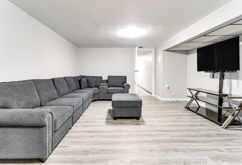 Spacious Inkster Family Home W/ Patio & Yard!