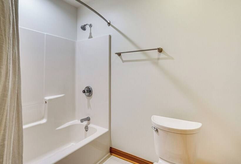 Spacious Thornville Home ~ 8 Mi To Buckeye Lake!