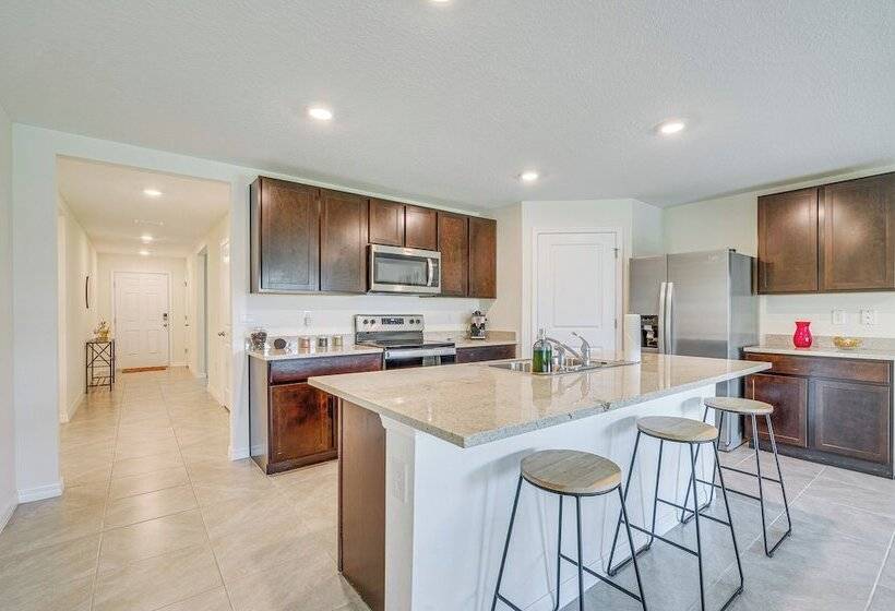 Spring Hill Retreat W/ Patio & Yard, Near Kayaking