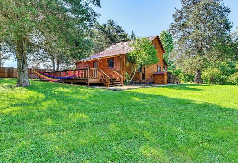 Statesville Cottage W/ Gas Grill Near Union Grove!