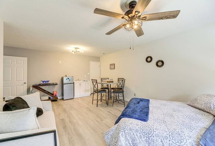 Stella Home W/ River View: 10 Mi To Hammocks Beach