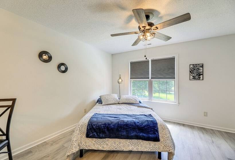 Stella Home W/ River View: 10 Mi To Hammocks Beach