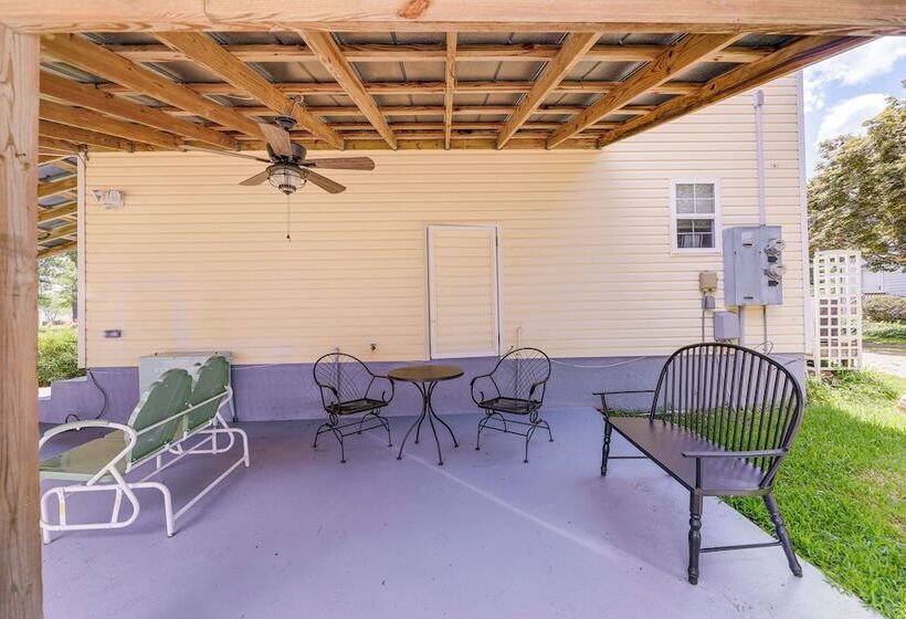 Stella Home W/ River View: 10 Mi To Hammocks Beach