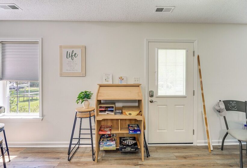 Stella Home W/ River View: 10 Mi To Hammocks Beach