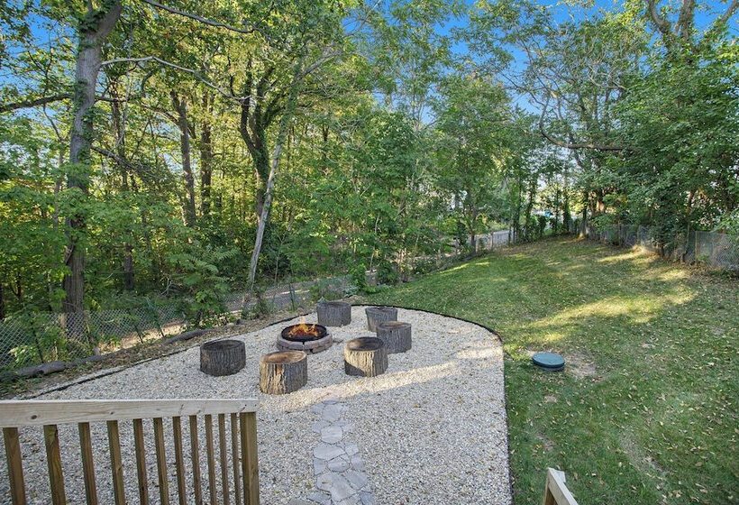 Stevensville Home Near Beach, State Parks & More!