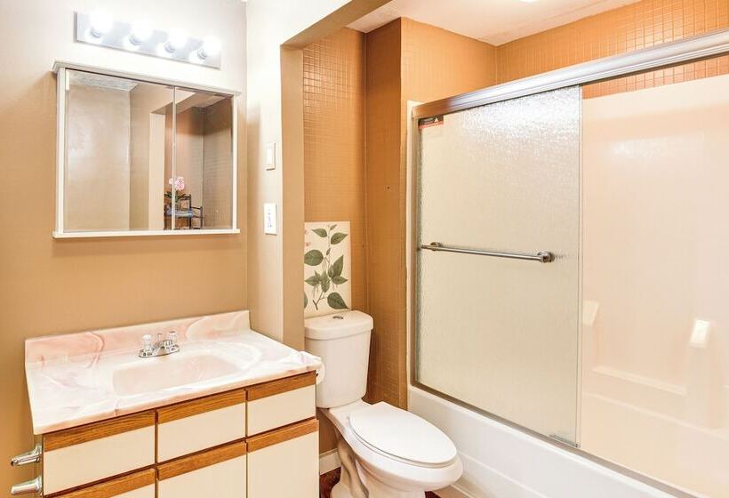 Stevensville Home Near Beach, State Parks & More!